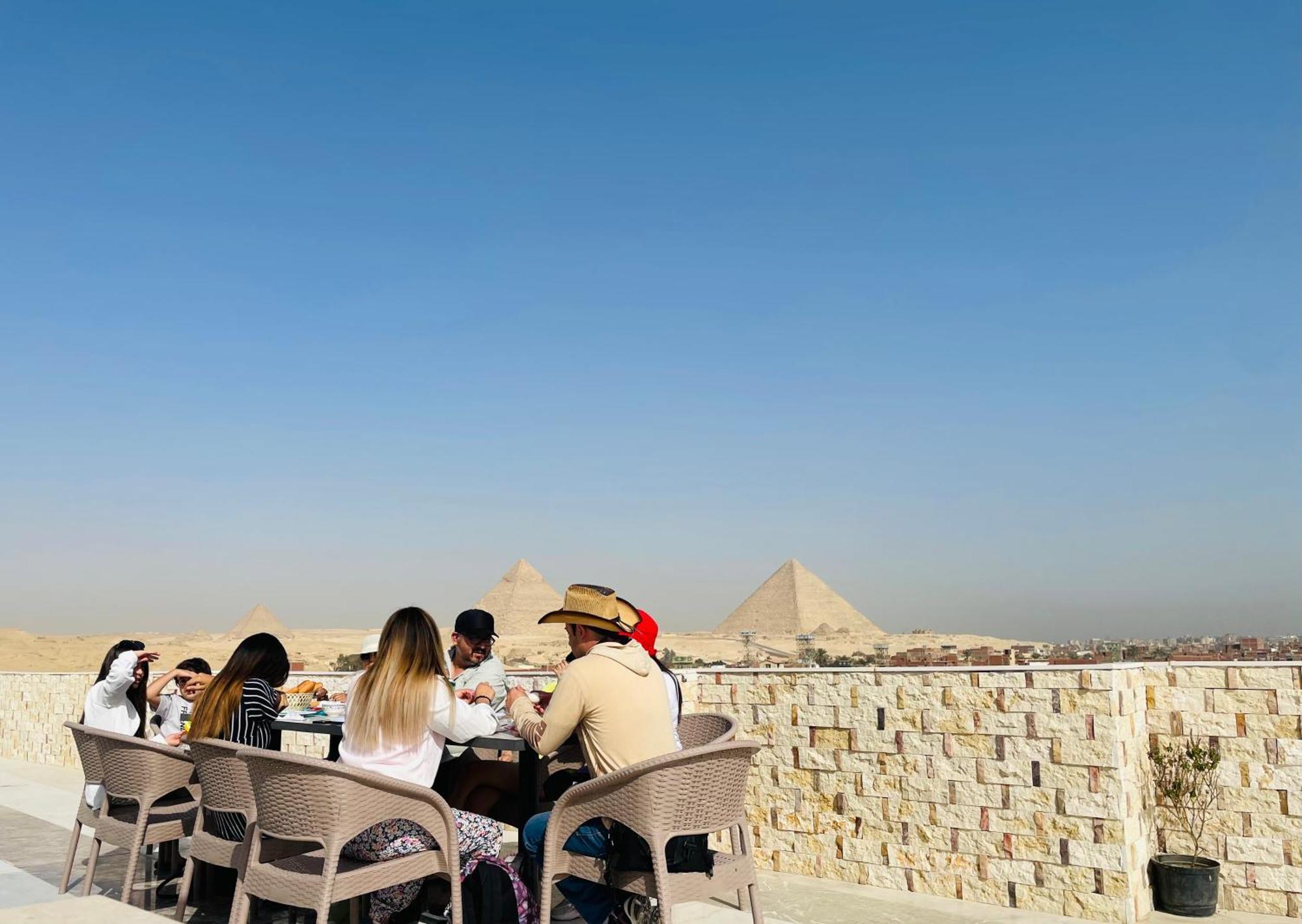 Golden Mask Pyramids Inn Kafrat al Jabal Exterior photo
